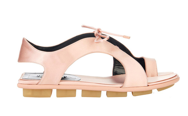 ���� ���: �������� Balenciaga