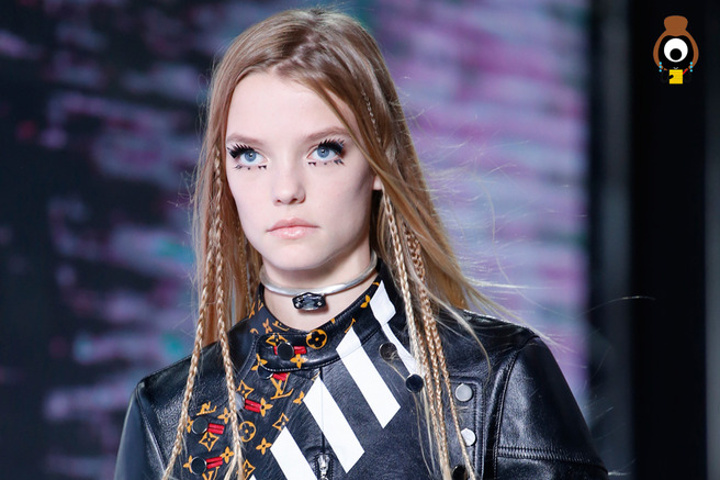 #SuzyPFW: Louis Vuitton � Minecraft Generation