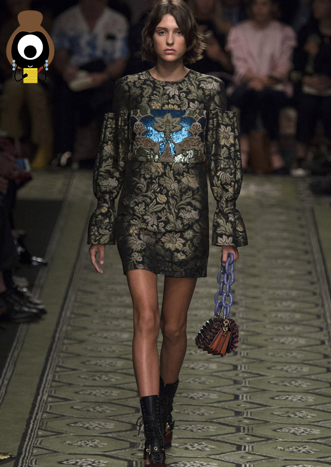 #SuzyLFW Burberry�s Game Changer